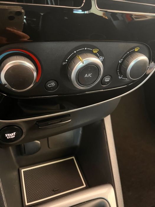 Renault Clio 0.9 TCE Limited NACIONAL 1 dono