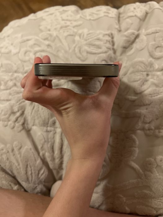 sprzedam Etui do 16 pro max