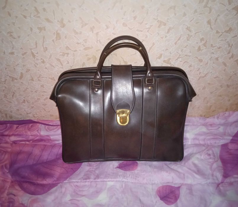 Чемодан СССР  портфель СССР