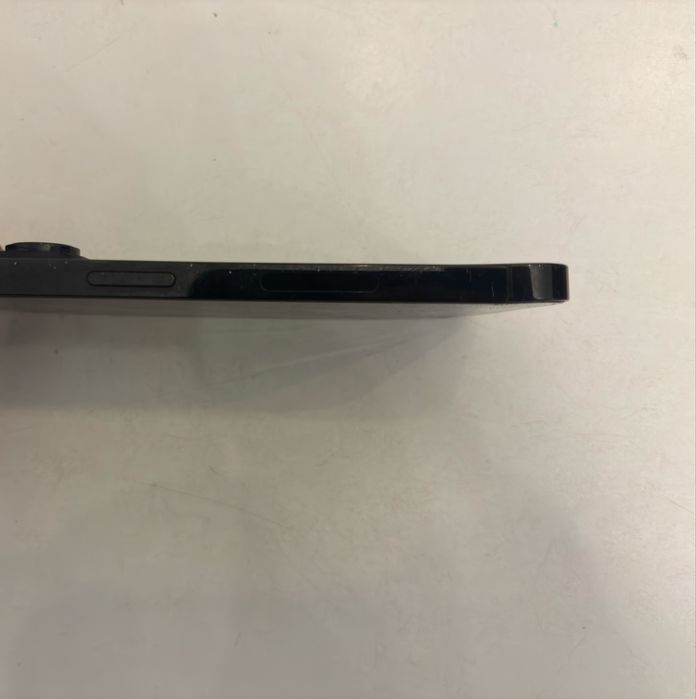 Iphone 14 pro 128 uszkodzony