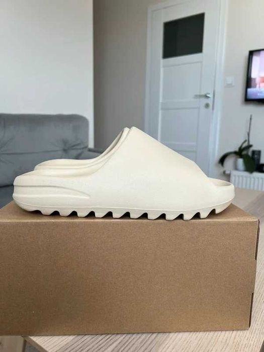 adidas Yeezy Slide .46