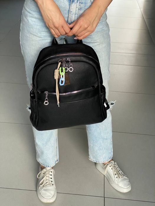 Рюкзак жіночий чорний