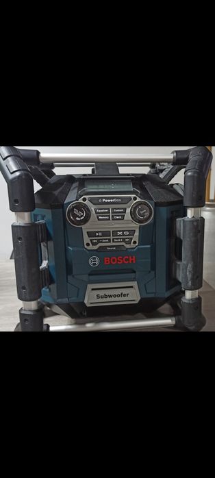 Radio Bosch a bateria,luz