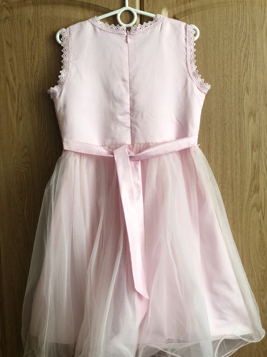 Рожева сукня, 8-10, з вишивкою рішельє, святкова для дівчинки
