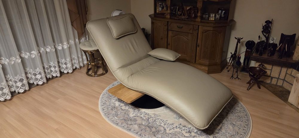 Szezlong skórzany obrotowy
