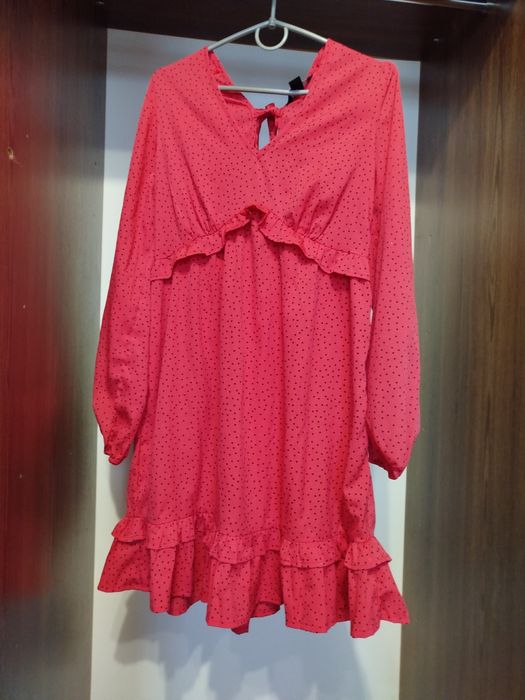 Сукня з відкритою спиною