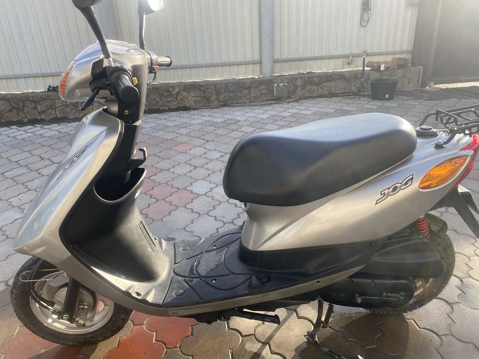 Скутер Yamaha jog