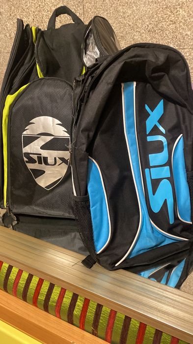 Mochila Paddle fundo preto, letras azuis