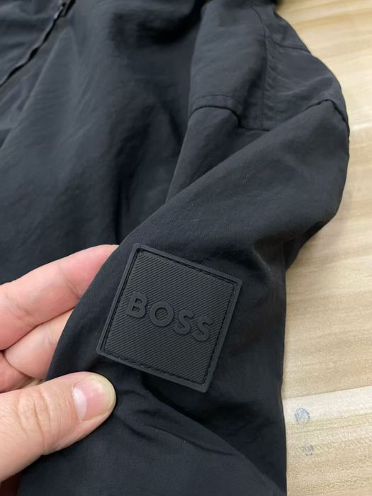 Куртка  BOSS, нова оригінал