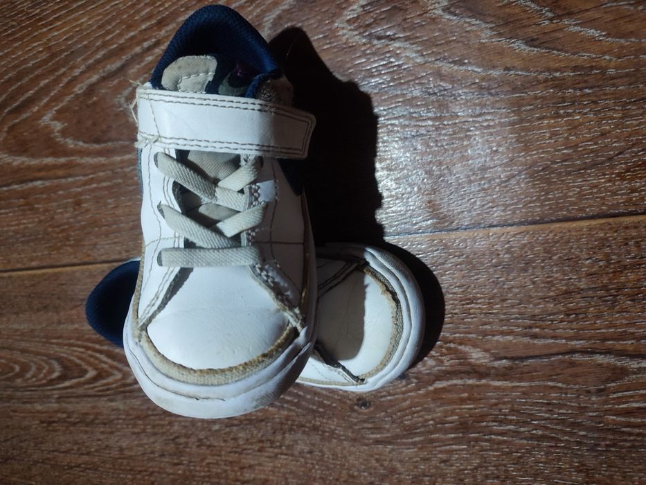 Кроссовки на мальчика