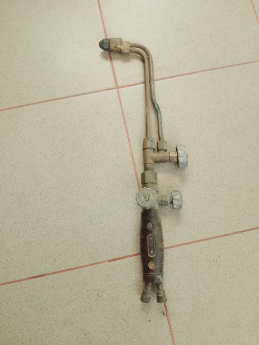 Різак +горілки автогена