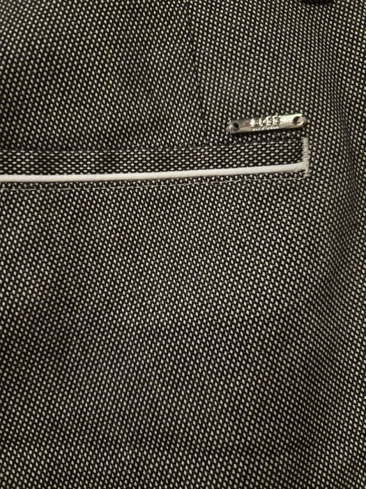 Spodnie męskie eleganckie szare Hugo Boss r.M