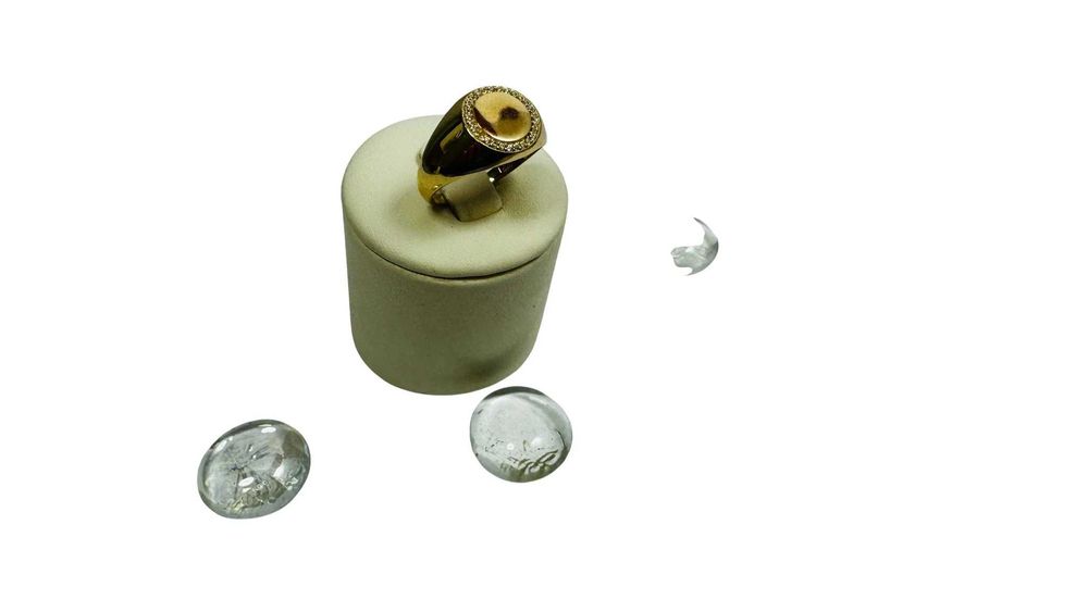 złoty sygnet cyrkonie próba 585 4,59g rozmiar 23 stan 10/10