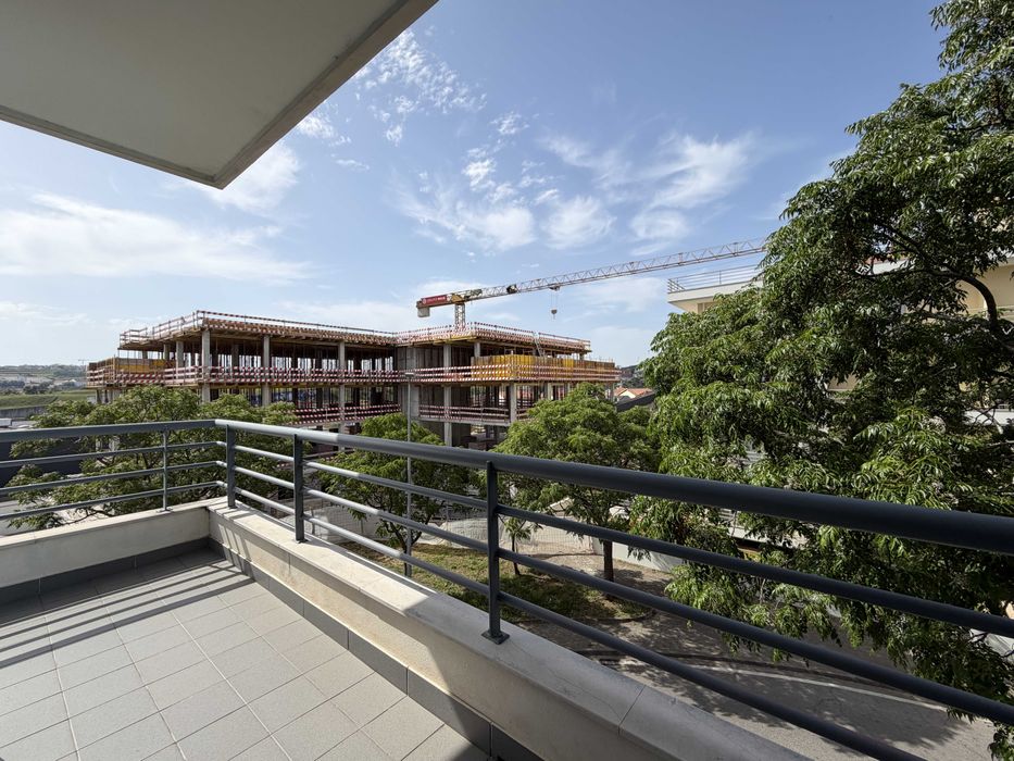 Arrendo Apartamento T1 Mobilado em Santa Clara, Leiria