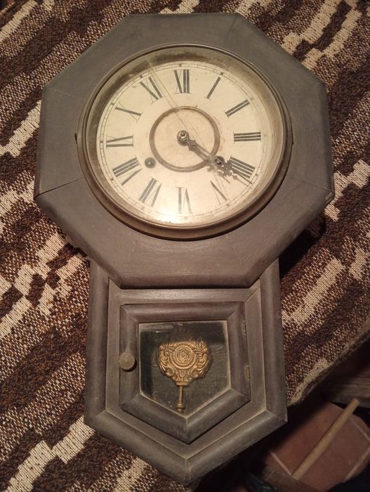 Relógio de parede antigo