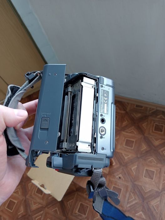 Відеокамера Sony Handycam video Hi8 CCD-TRV 228 E/TRV 428 E  Digital 8 Japan