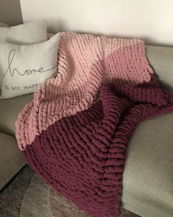 Пледики з пряжі Alize puffy ручної роботи