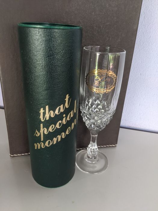 Шампанка в подарочной коробке на 60-и летие