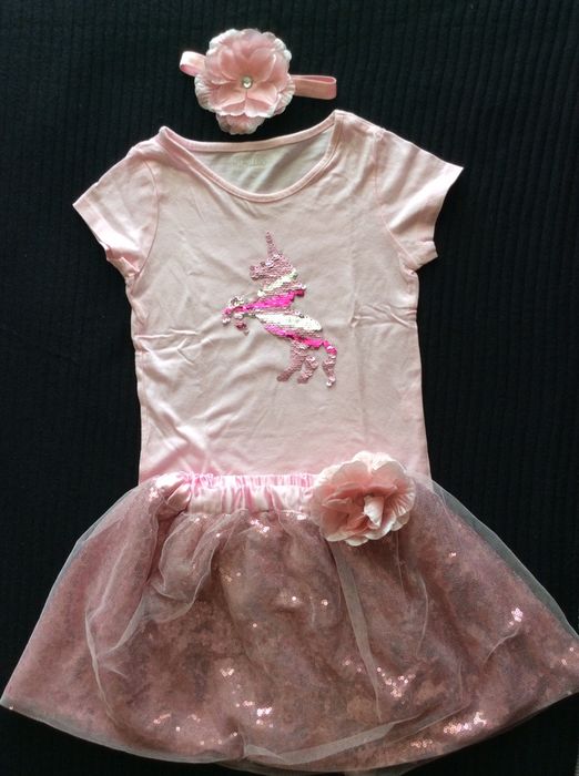 Vestido novo H&M t3/4 e conjunto tule e lentejoulas