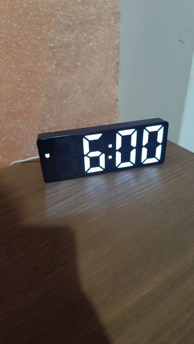 Relógio de Mesinha de Cabeceira 5 Modos