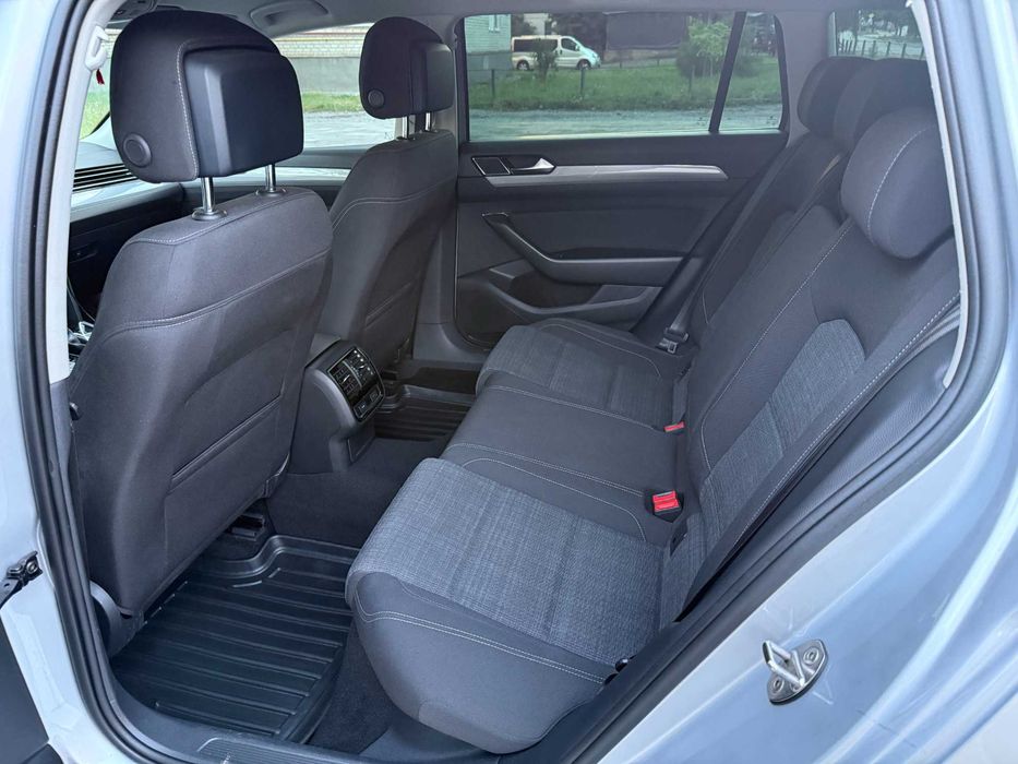 Volkswagen Passat 2019 VIN WVWZZZ3CZLE028664 фото оголошення 12 з 24