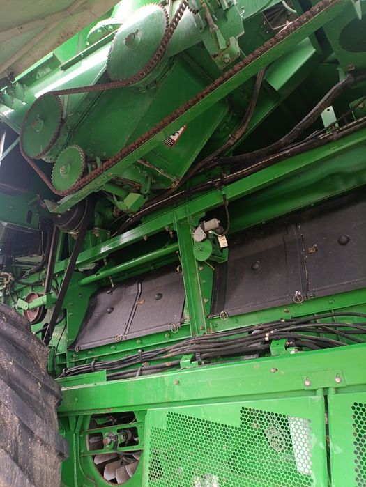 Продам John Deer 9760STS