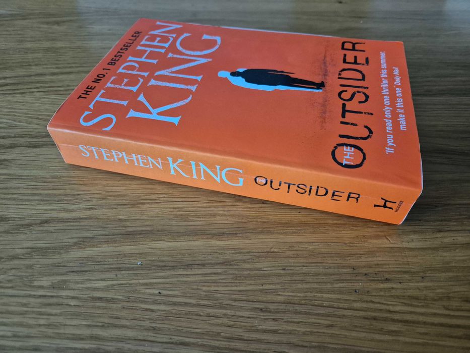Stephen King, Outsider, po angielsku