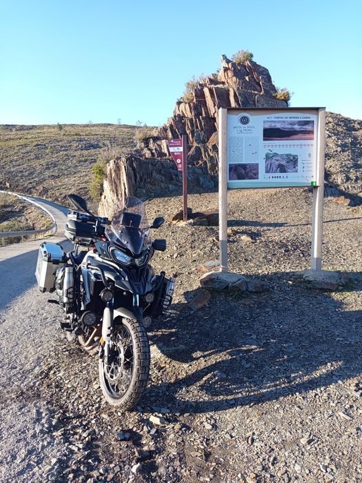 Benelli trk 702 x