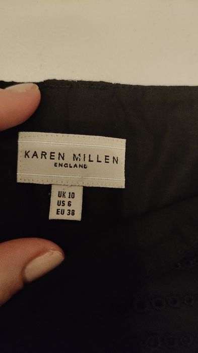 Piękna czarna spódnica Karen Millen