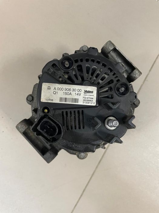 Генератор Mercedes-Benz Valeo 150A 14V A0009063000