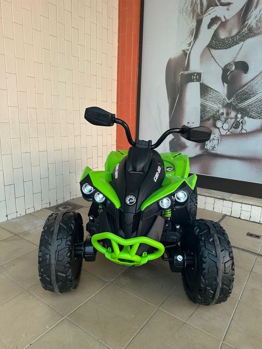 Moto 4 can am elétrica