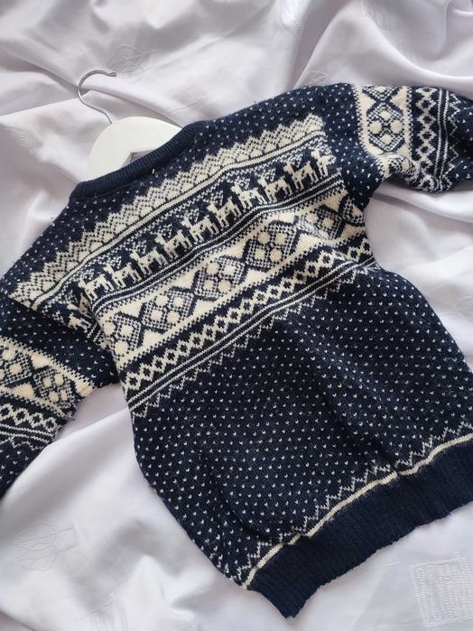 Dziecięcy sweter wełniany