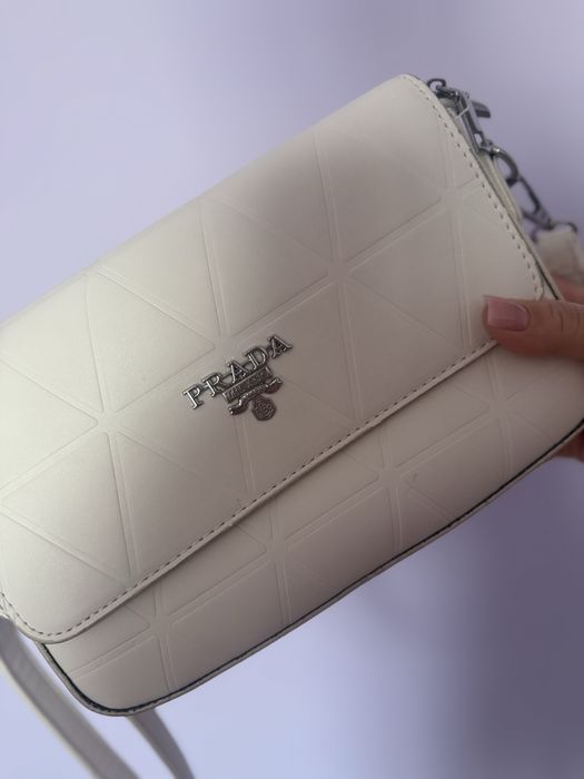 Сумочка біла Prada