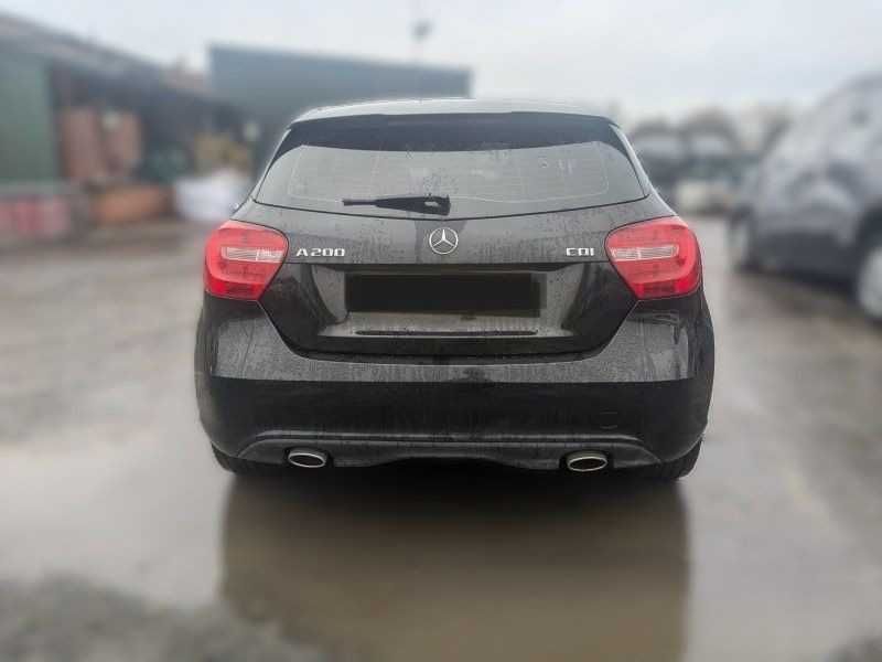 Mercedes Classe A 200D (2015) - Para peças