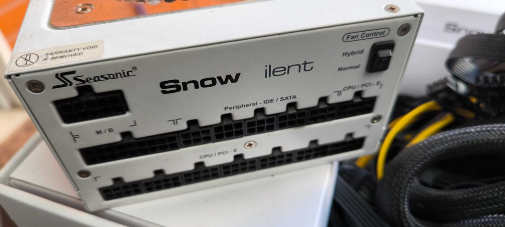 Fonte alimentação seasonic snow silent 1050w power supply