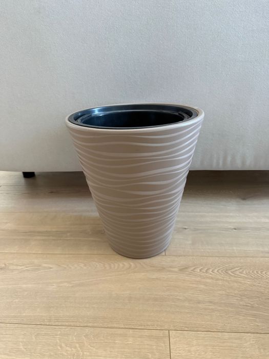 Doniczka z wkładem Sahara Dunes fi30 nowa 3 sztuki