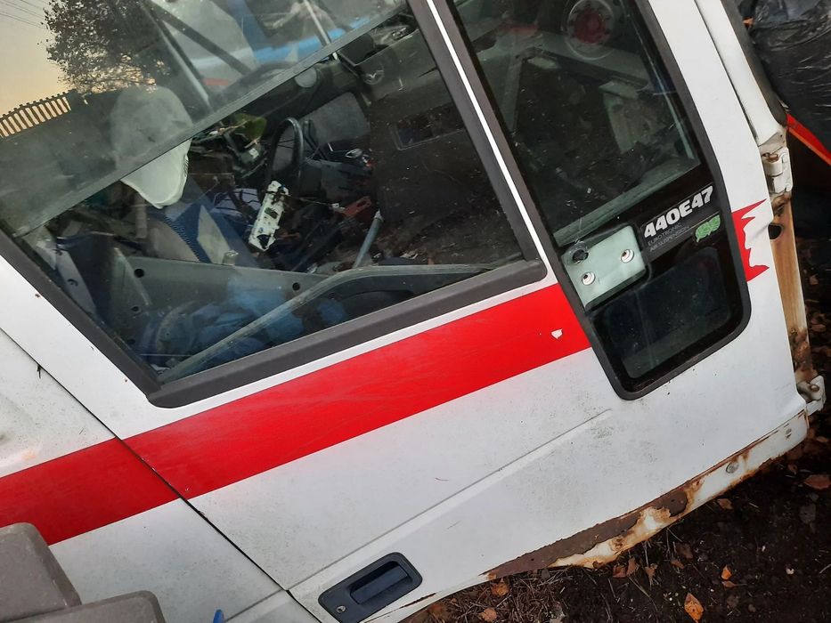 Drzwi Lewe Prawe Kompletne lusterko Iveco Eurotech