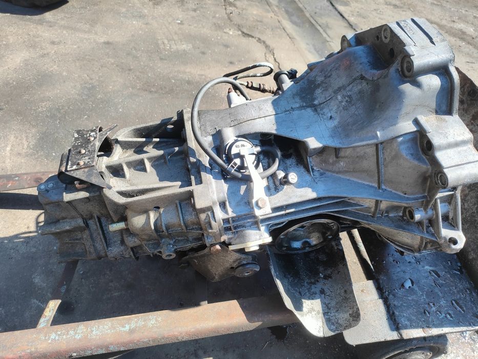 Audi 80 B4 2.3 R5 skrzynia biegów AXG