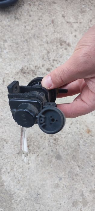 Zawór podciśnienia do samochodu Opel Zafira A