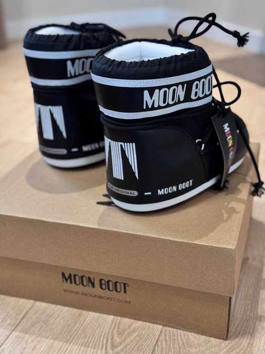 MOON BOOT ICON NYLON / Мунбутси Снігоходи Снегоходы Дутики білі чорні