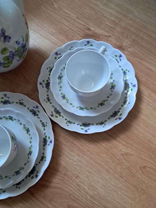 Zestaw porcelanowy kawowy