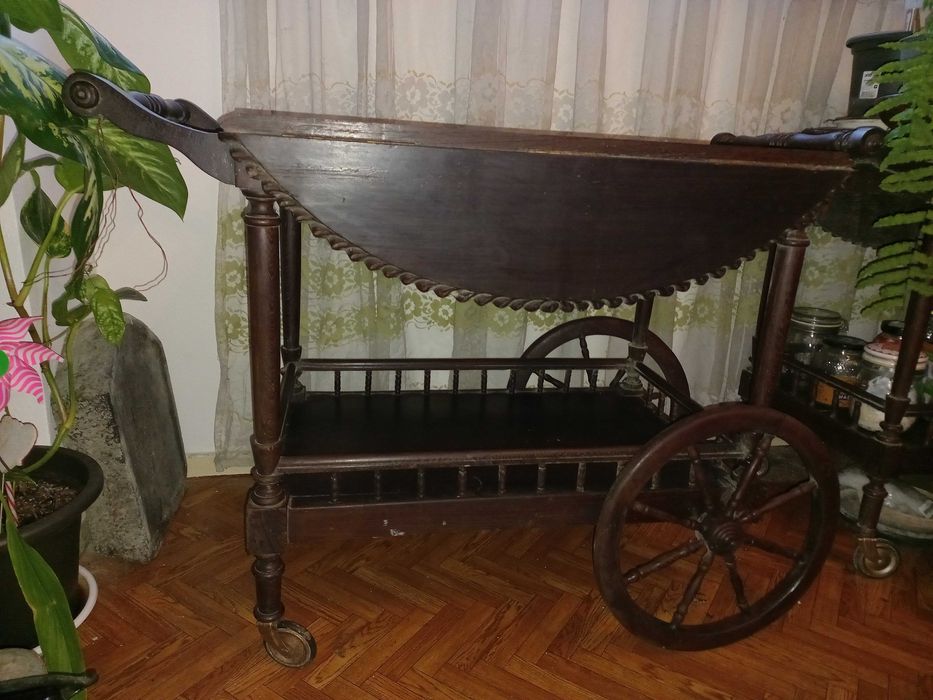 Antiguidade - Carrinho de chá em madeira - Preço final