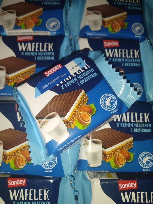 Wafelek sondey 17 sztuk i mammer 31 szt razem 48