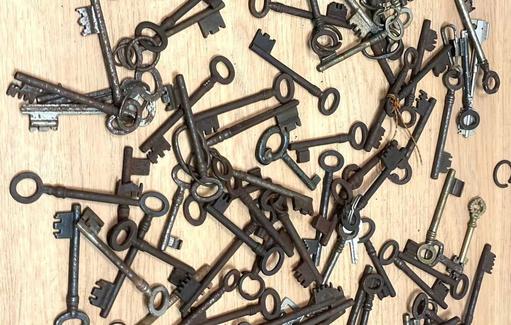 Chaves antigas 185 unidades vendo em separado