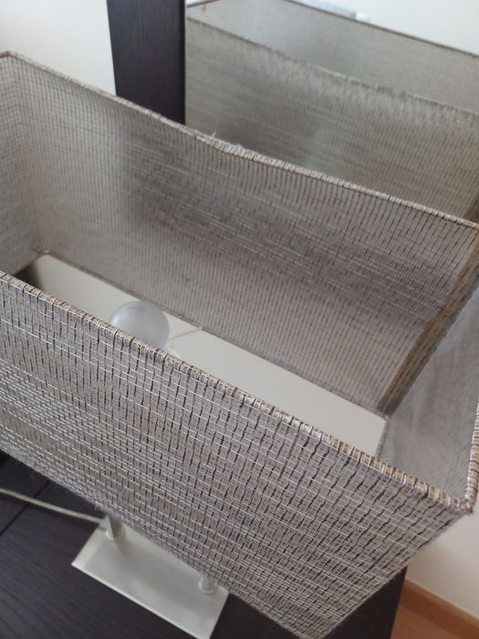 Candeeiro mesinha de cabeceira