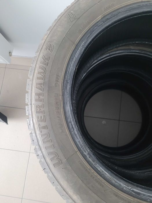 Opony zimowe komplet