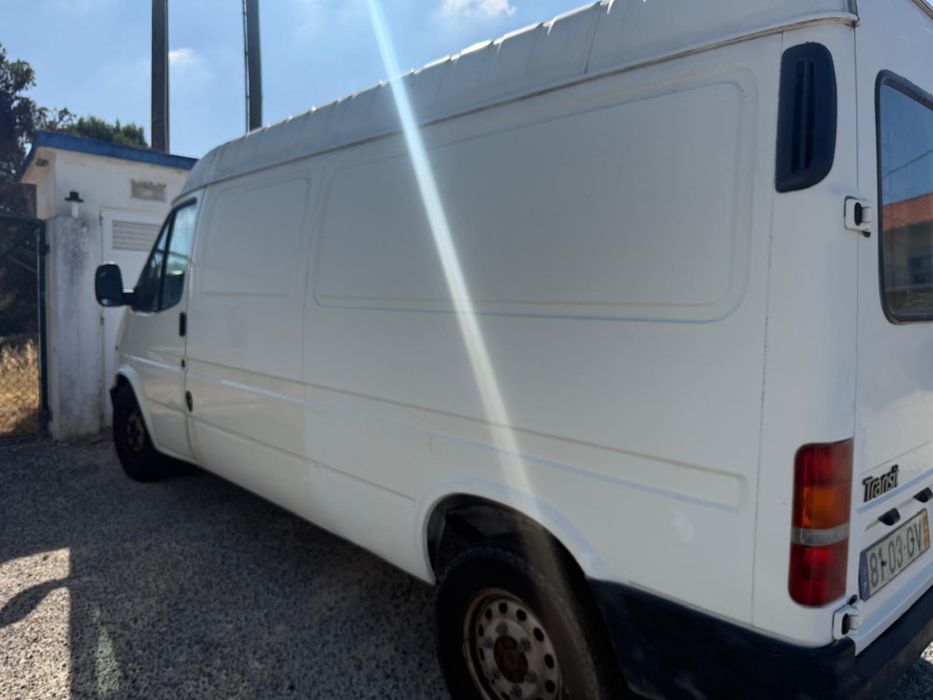 Ford transit em bom estado