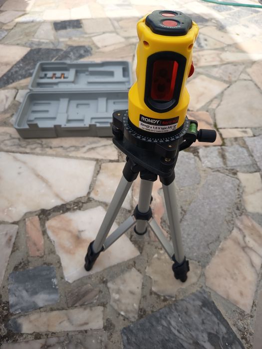 Laser com tripé para bricolage