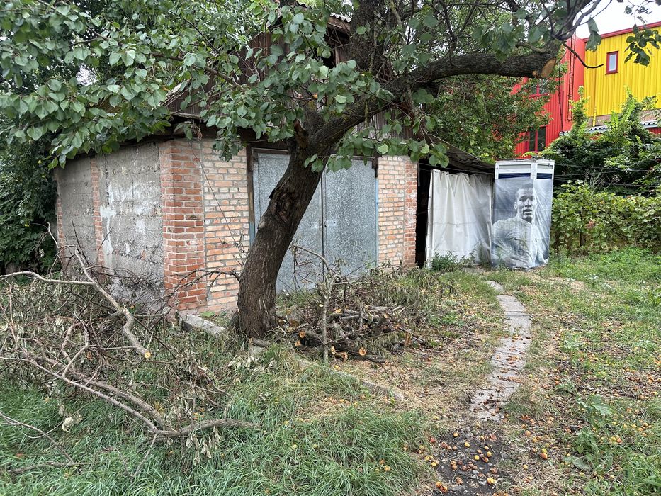 Будинок в центрі міста