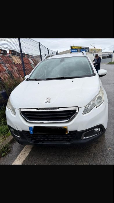SUV Peugeot 2008 1.2 gasolina